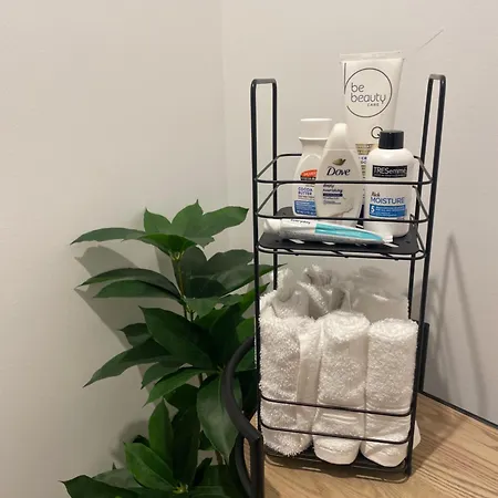 Modern Spacious شقة *